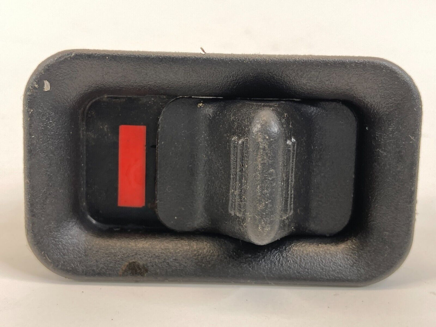 2002-2006 Chevrolet Avalanche 1500 Door Lock Lever Indicator Switch 15172121 OEM