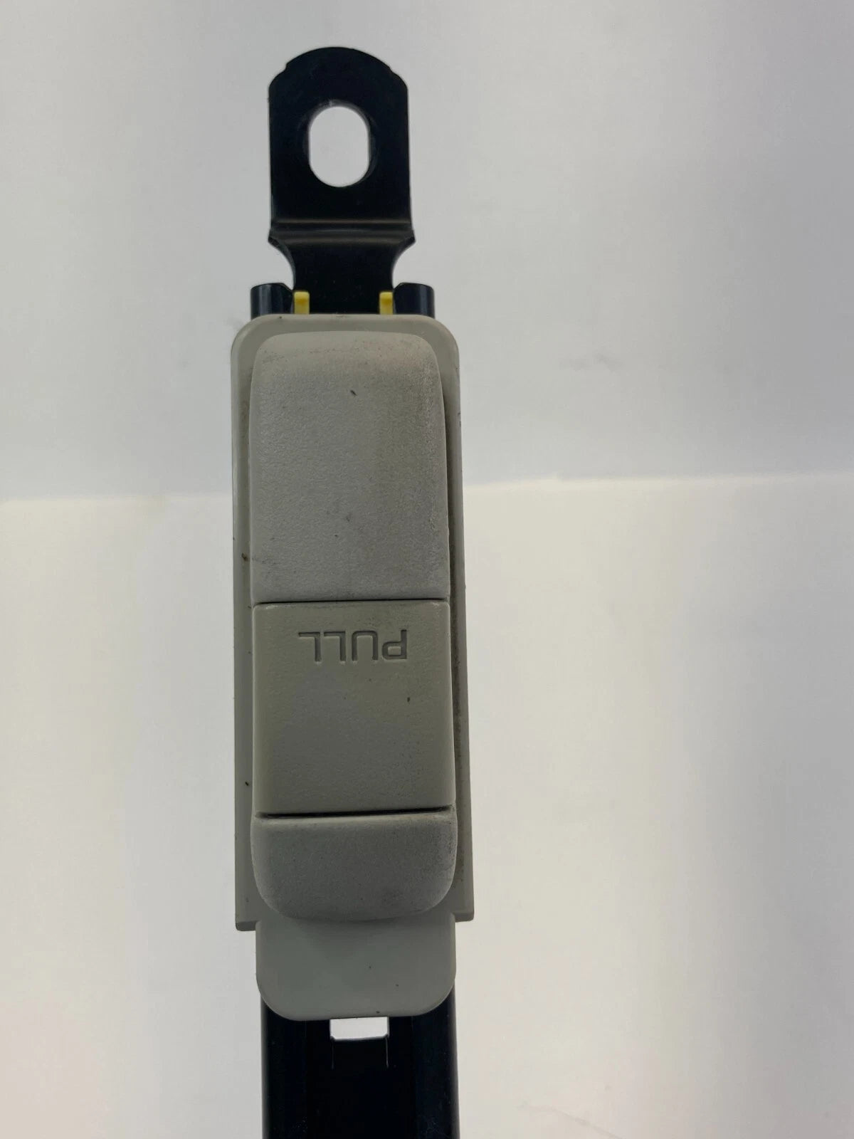 2007-2010 NISSAN SENTRA FRONT RIGHT PASSENGER SIDE SEAT BELT HEIGHT ADJUSTER OEM