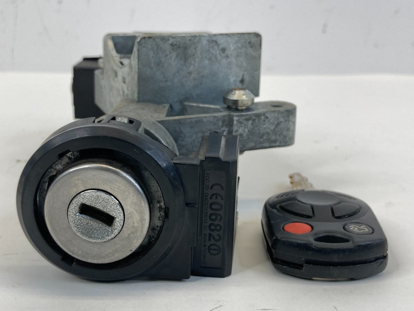 2007-2010 Ford Edge 3.5L V6 AT Ignition Switch Lock Cylinder & Key 8E533F642-BA