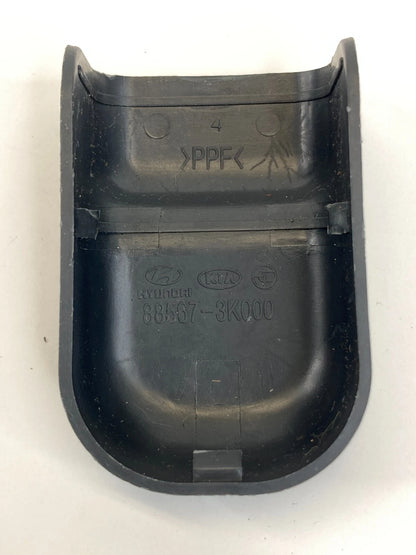 09 10 HYUNDAI ELANTRA SEDAN FRONT RIGHT SEAT TRACK COVER TRIM CAP 88567-3K000