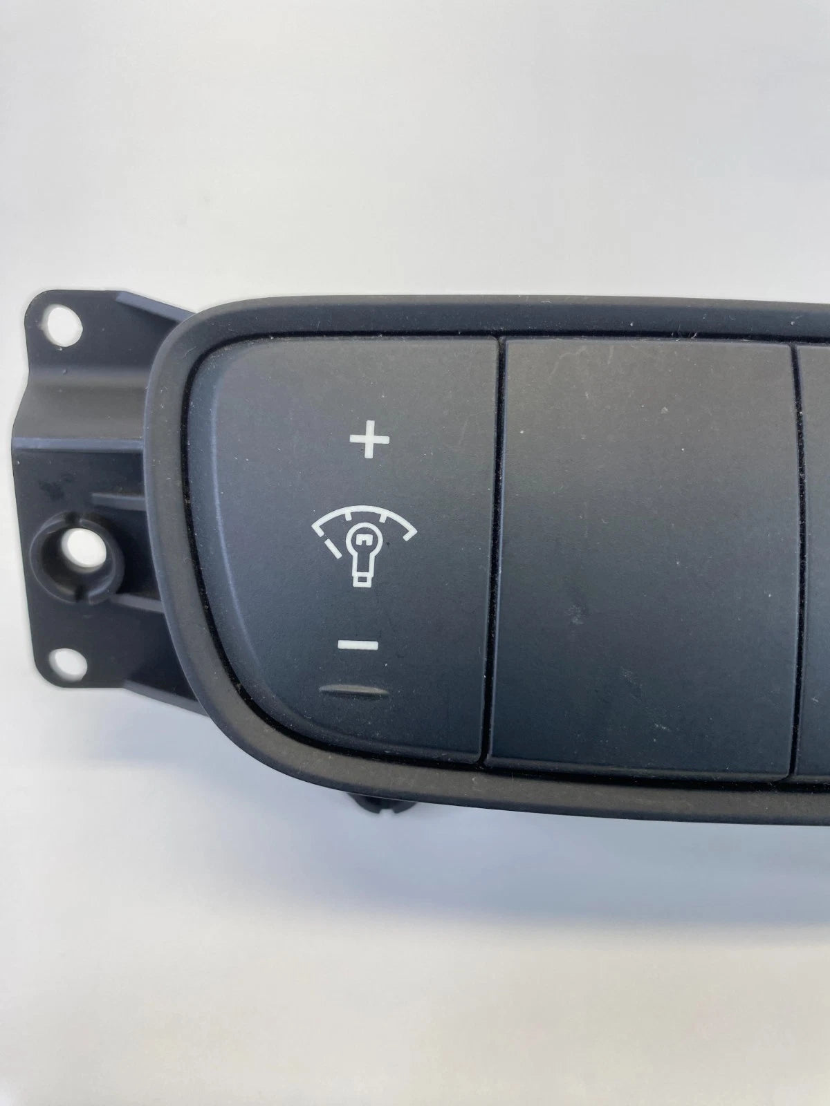 16-20 KIA SORENTO BSM BLIND SPOT RHEOSTAT TRACTION CONTROL SWITCH 93700-C5160WK