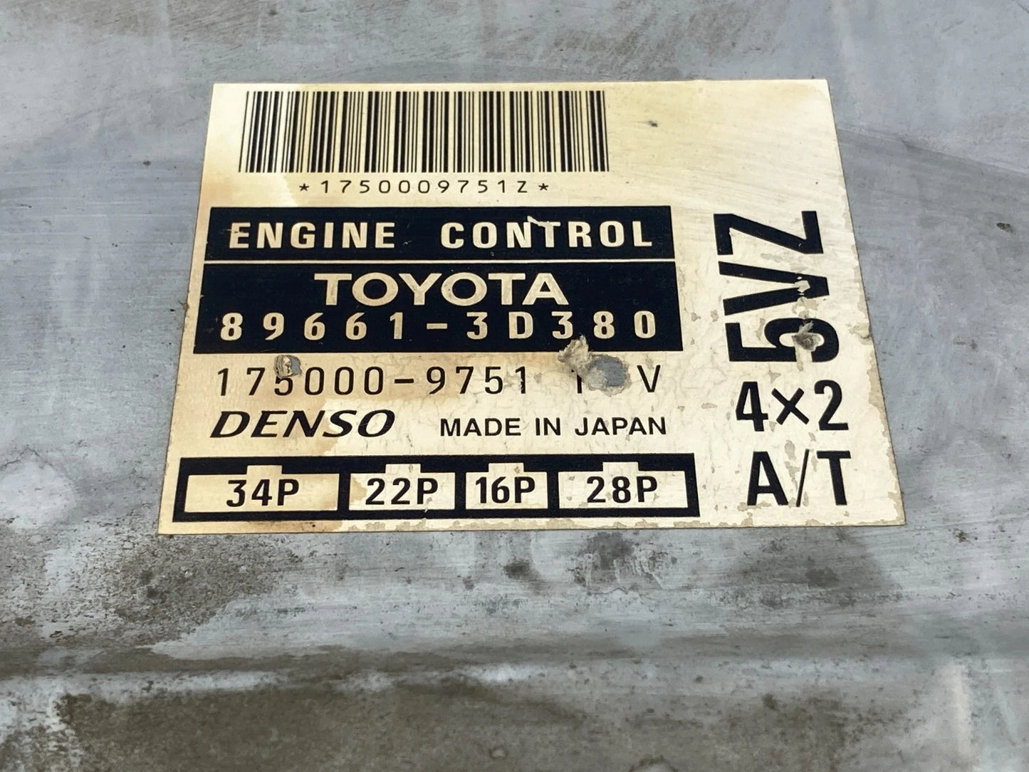 1998 TOYOTA 4RUNNER 3.4L AUTO TRANS 2WD ENGINE CONTROL MODULE ECU 89661-3D380