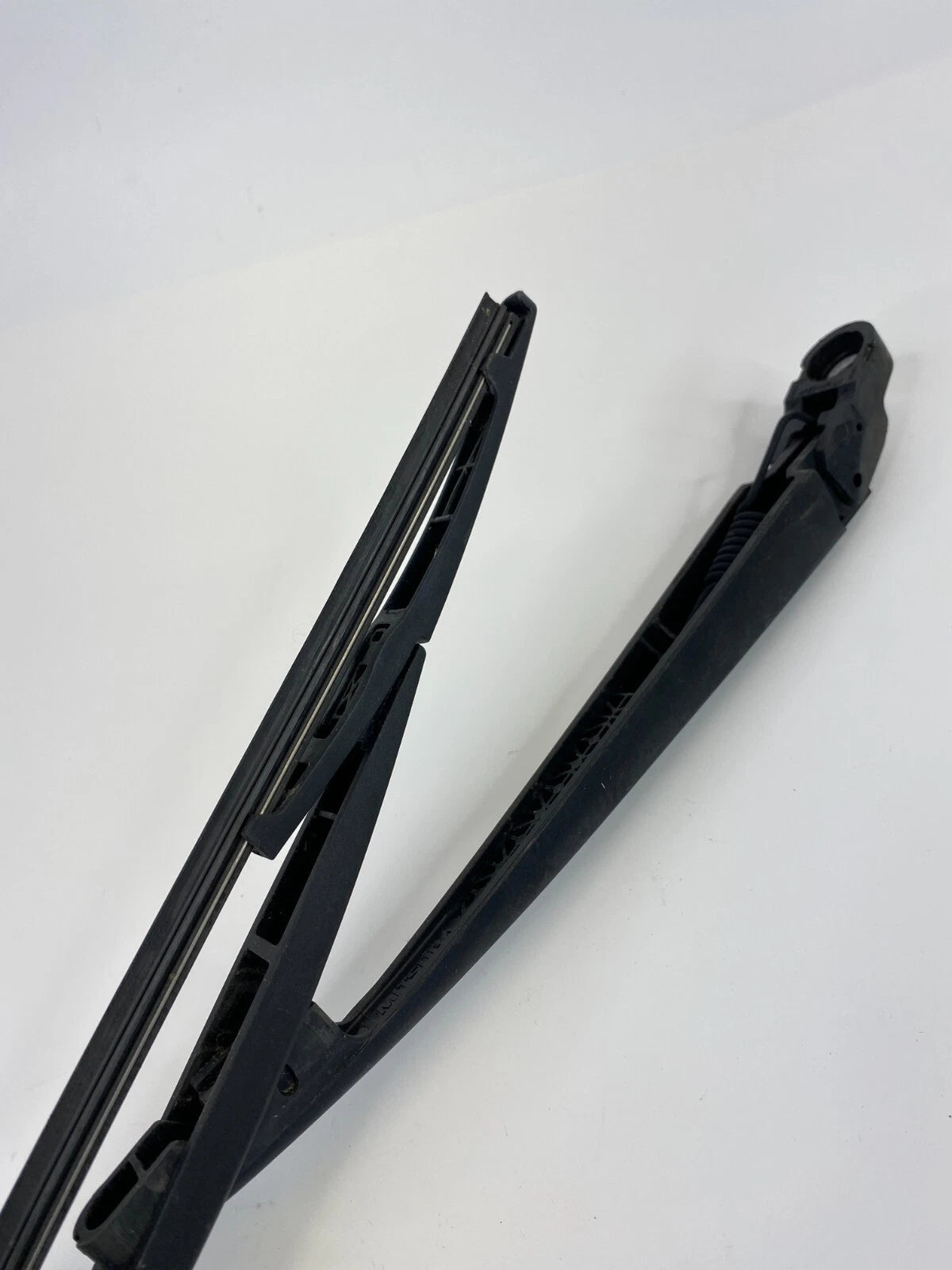 2009 2010 2011 2012 2013 SUBARU FORESTER REAR BACK TAILGATE WIPER ARM OEM