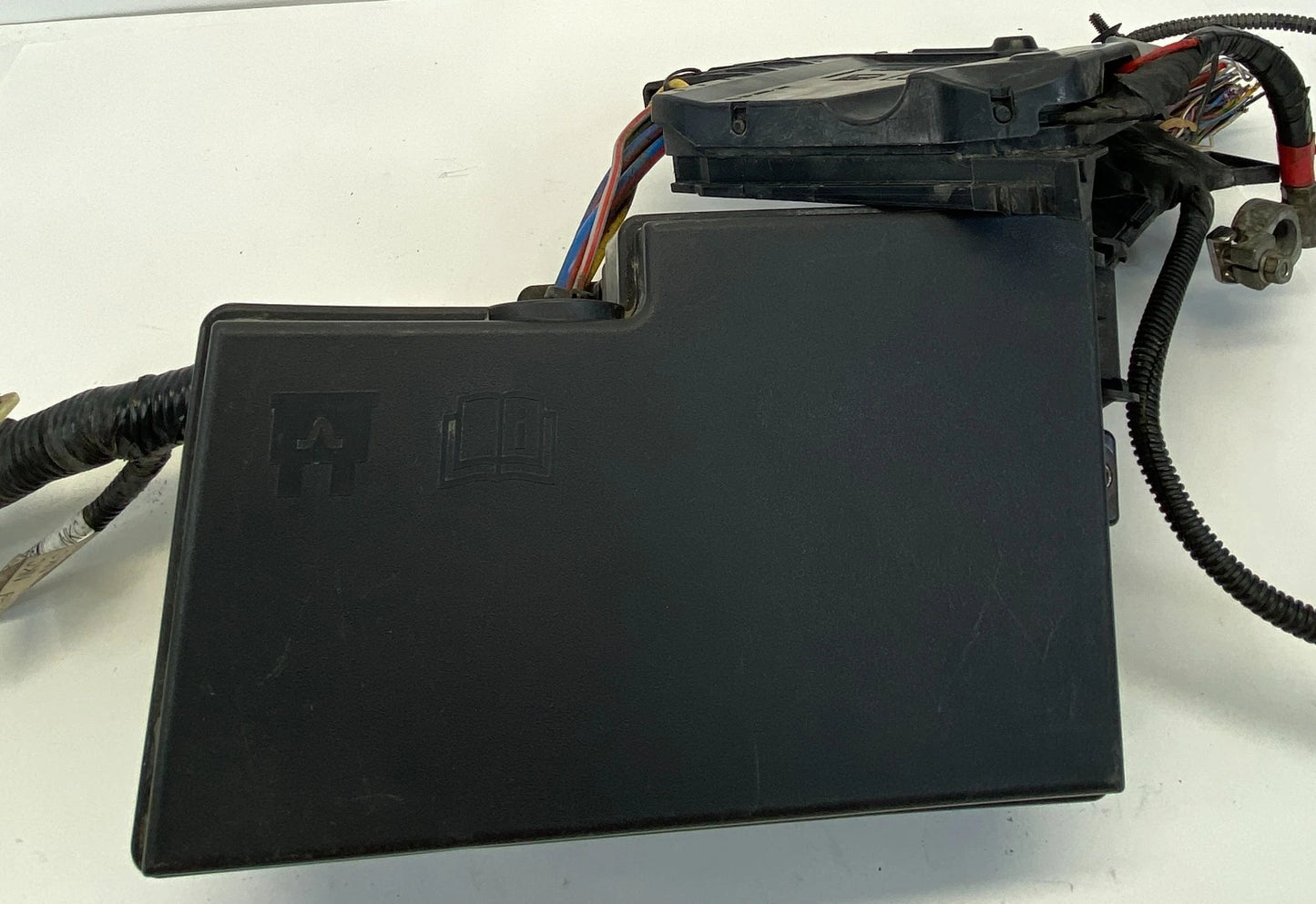 2013-2016 FORD ESCAPE 1.6L ENGINE FUSE BOX BATTERY JUNCTION BOX OEM AV6T14A067AD