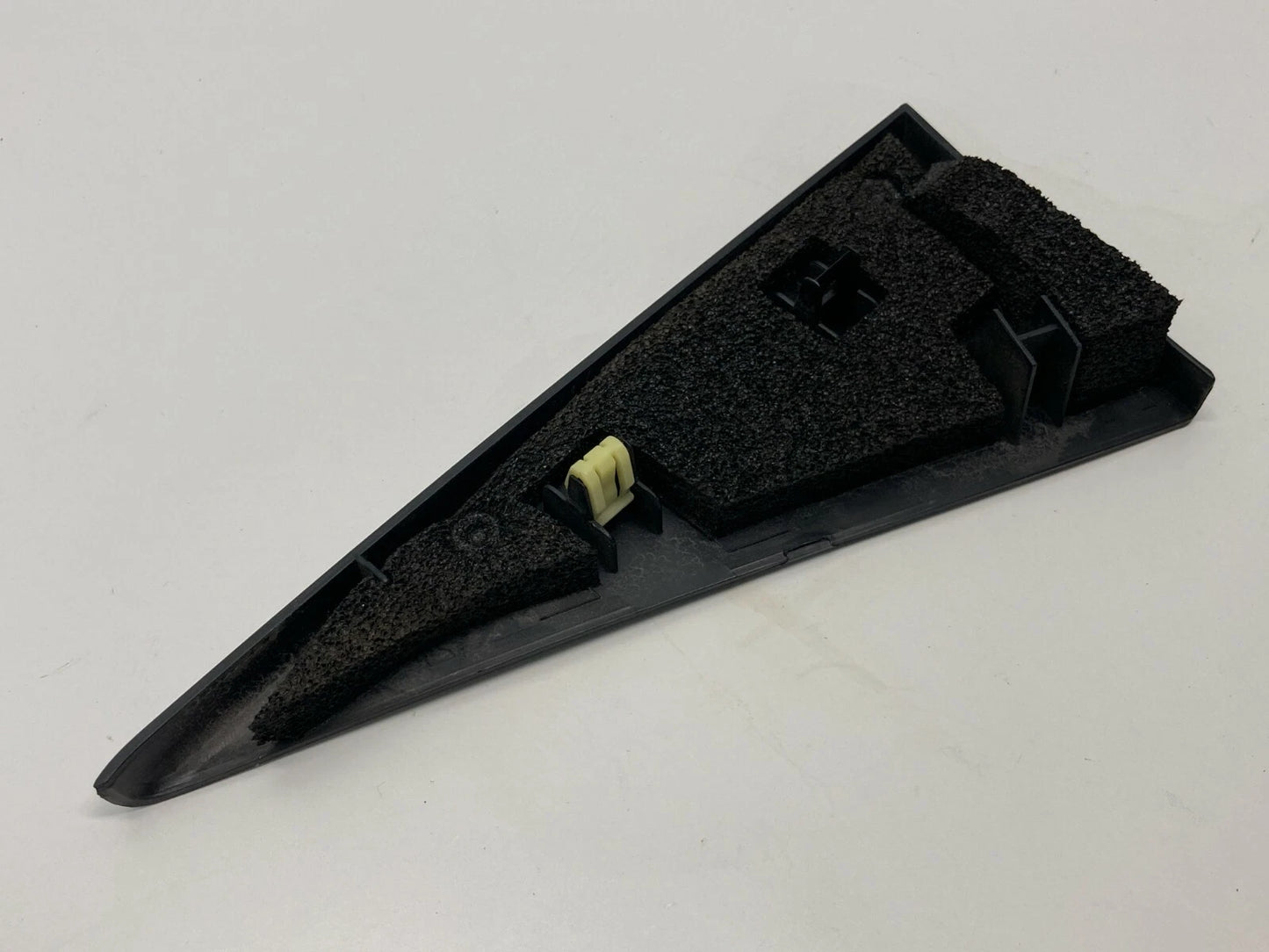 2006 2007 SUBARU B9 TRIBECA REAR RIGHT DOOR INTERIOR CORNER COVER TRIM PANEL OEM