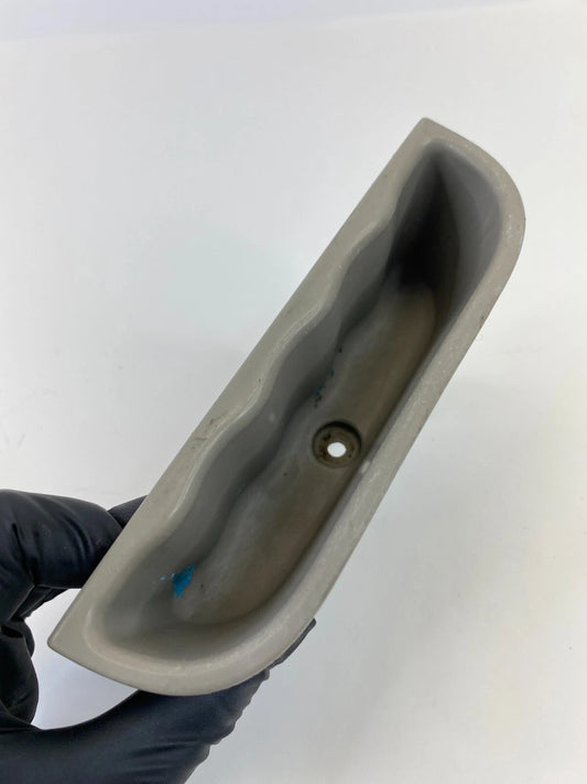 2003 2004 2005 SUZUKI XL-7 REAR RIGHT SIDE DOOR PULL HANDLE POCKET BEZEL OEM