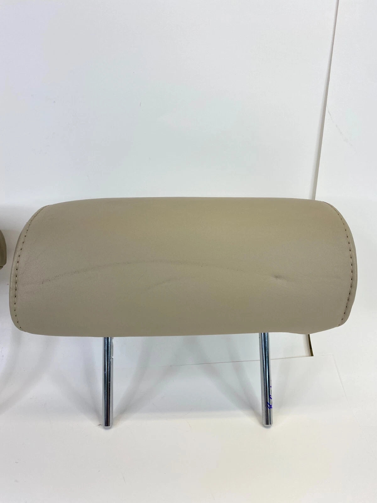 2001-2003 TOYOTA HIGHLANDER REAR LEFT & RIGHT & MIDDLE SEAT HEADREST HEAD REST