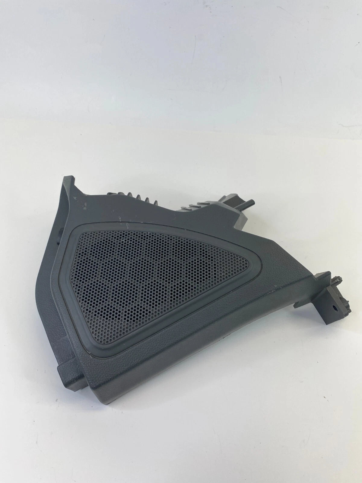 2013-2015 CHEVROLET SPARK REAR QUARTER LEFT SPEAKER GRILLE COVER 95983910 OEM