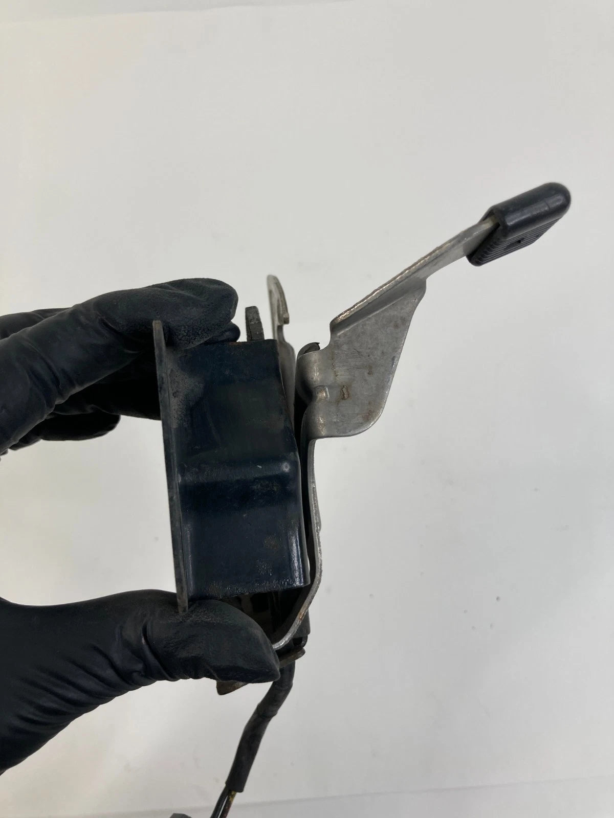 2003-2007 HONDA ACCORD COUPE FRONT HOOD LOCK LATCH RELEASE OEM