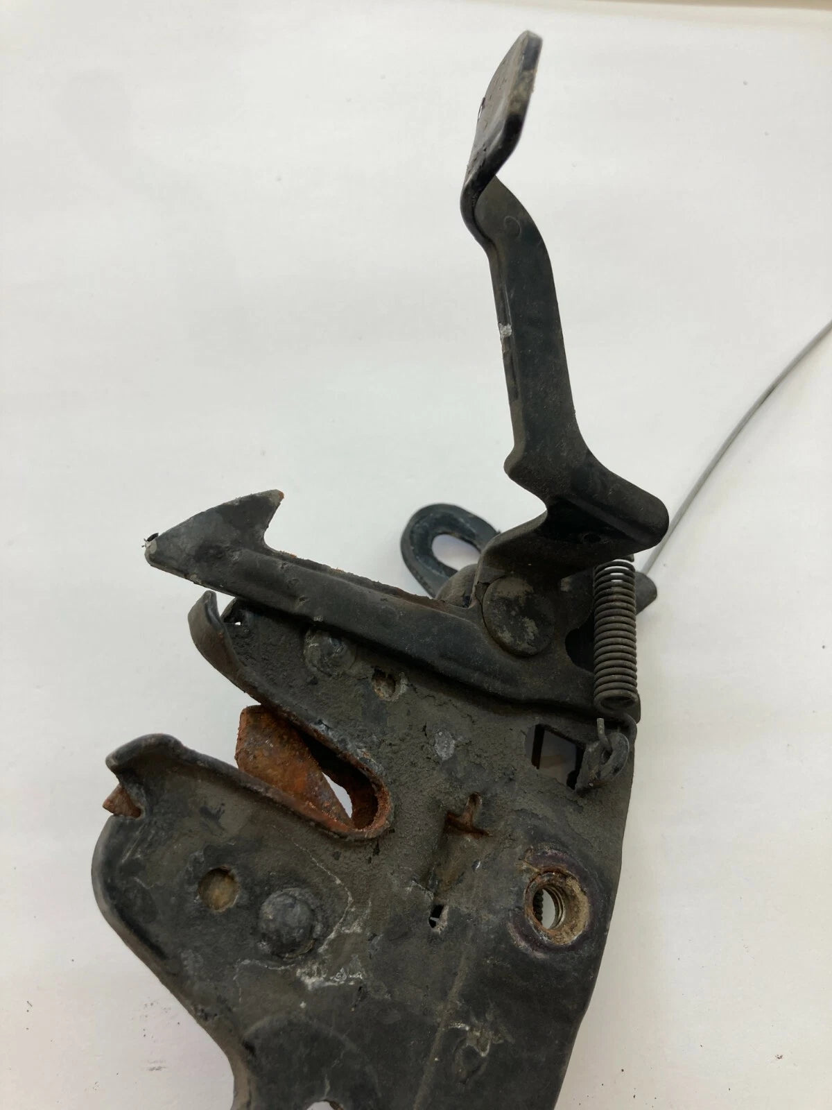 1996 1997 NISSAN PATHFINDER HOOD LOCK LATCH RELEASE ACTUATOR OEM