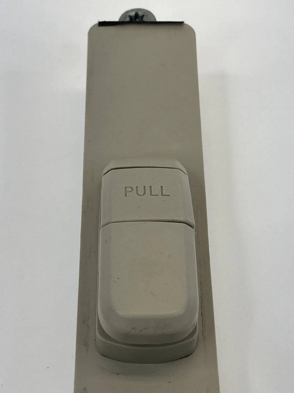 2006-2011 MERCURY MILAN FRONT LEFT DRIVER SEAT BELT HEIGHT ADJUSTER TRIM