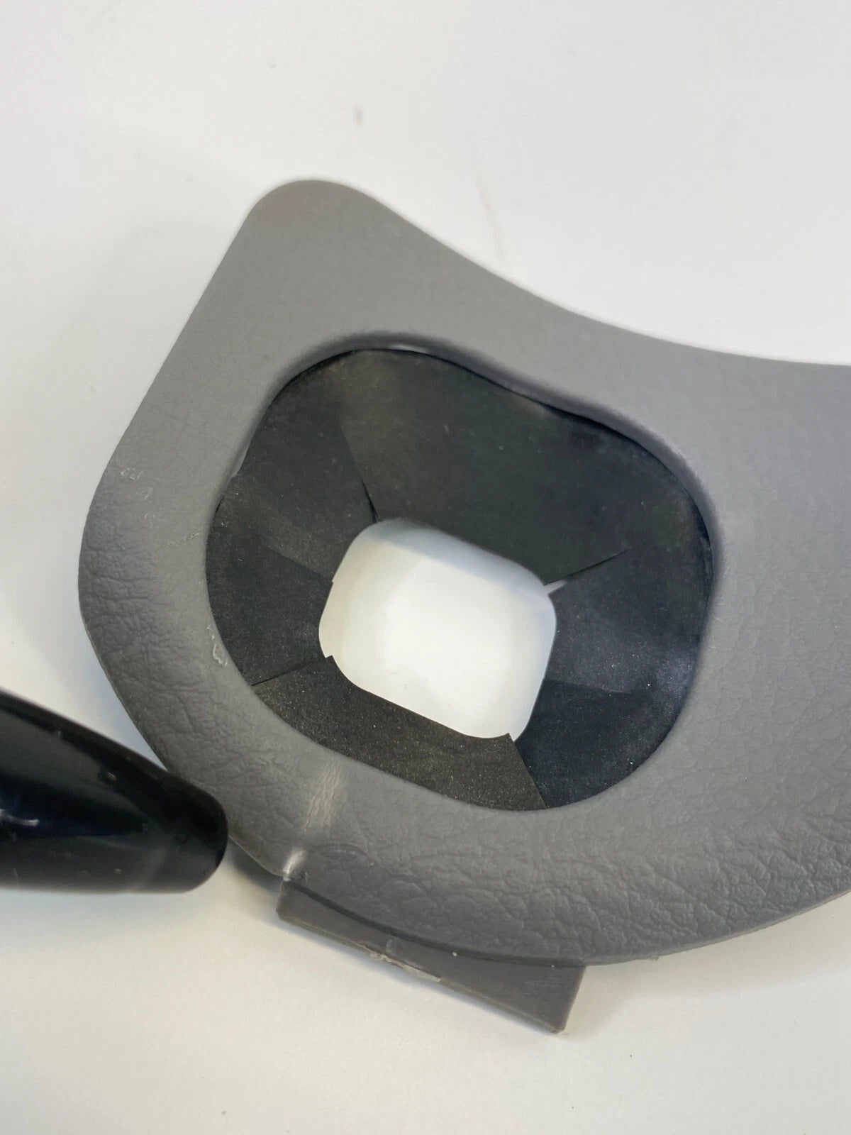 04 05 06 07 08 09 10 TOYOTA SIENNA STEERING COLUMN LOWER COVER TRIM BEZEL OEM