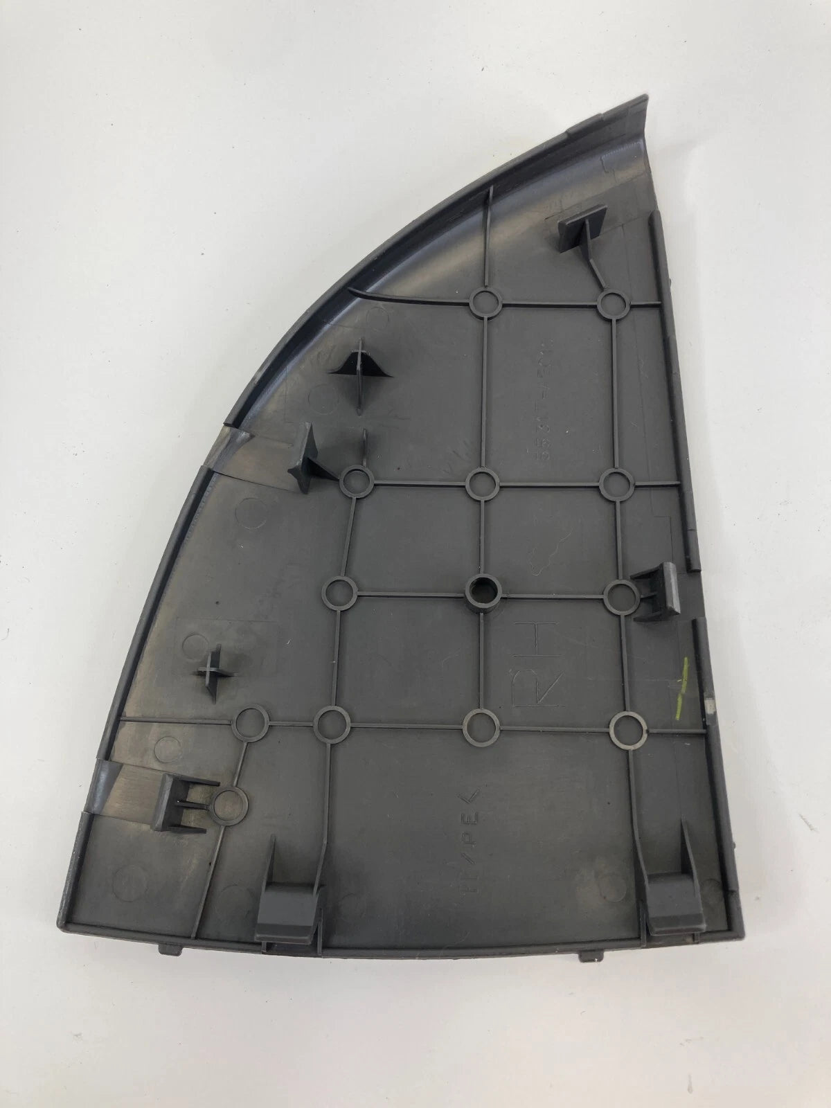 2004-2010 TOYOTA SIENNA RIGHT PASSENGER SIDE DASH END CAP TRIM COVER 55317-AE010