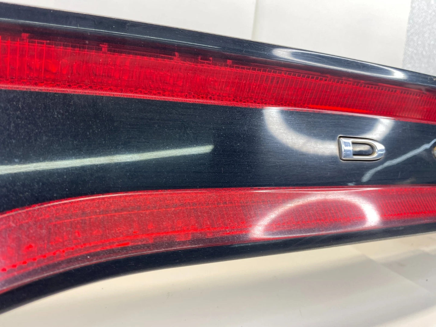 13-16 DODGE DART TRUNK LED LID CENTER THIRD BRAKE LIGHT TAILLAMP 68164500AD OEM