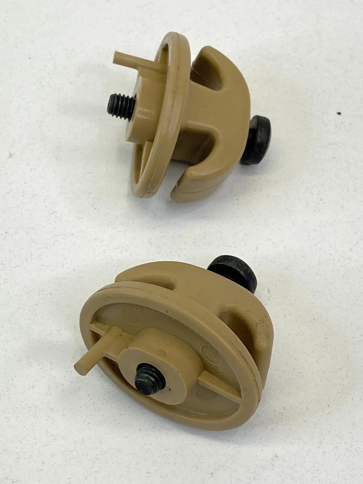 2006-2009 MERCEDES-BENZ R350 TRUNK SIDE NET CLIP HOOK RETAINER PAIR A1648100240