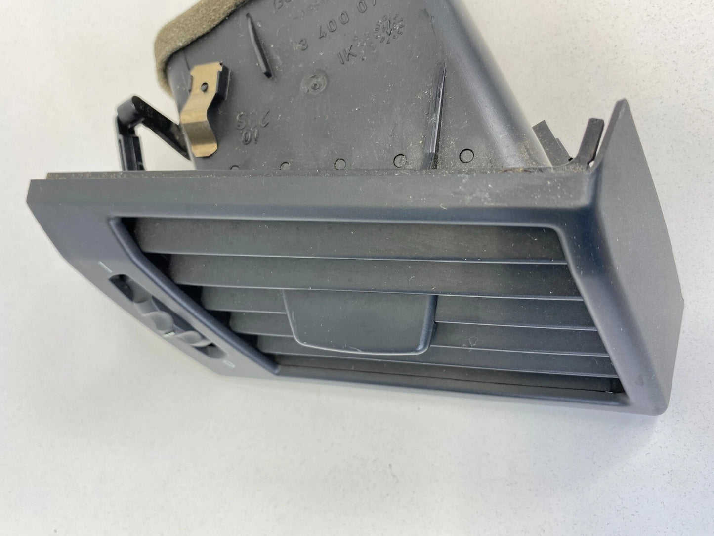 2005-2007 BMW X3 FRONT RIGHT SIDE DASH DASHBOARD A/C AIR VENT GRILLE 3400076 OEM