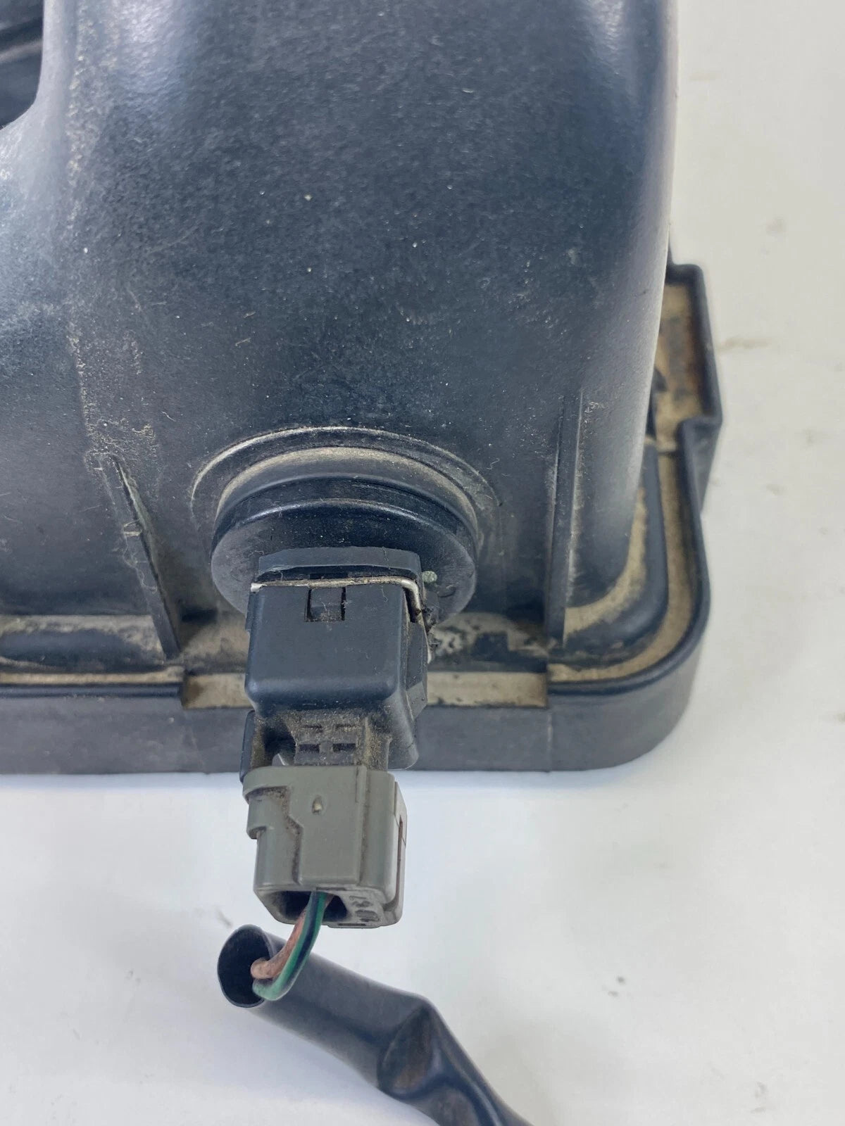 1996-2000 HYUNDAI ELANTRA 2.0L AIR CLEANER INTAKE BOX OEM FACTORY 28110-23003