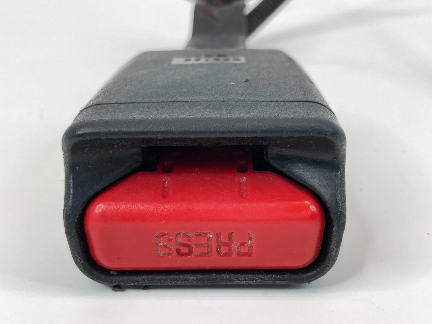2011-2016 HYUNDAI ELANTRA SEDAN FRONT RIGHT PASSENGER SIDE SEAT BELT BUCKLE OEM