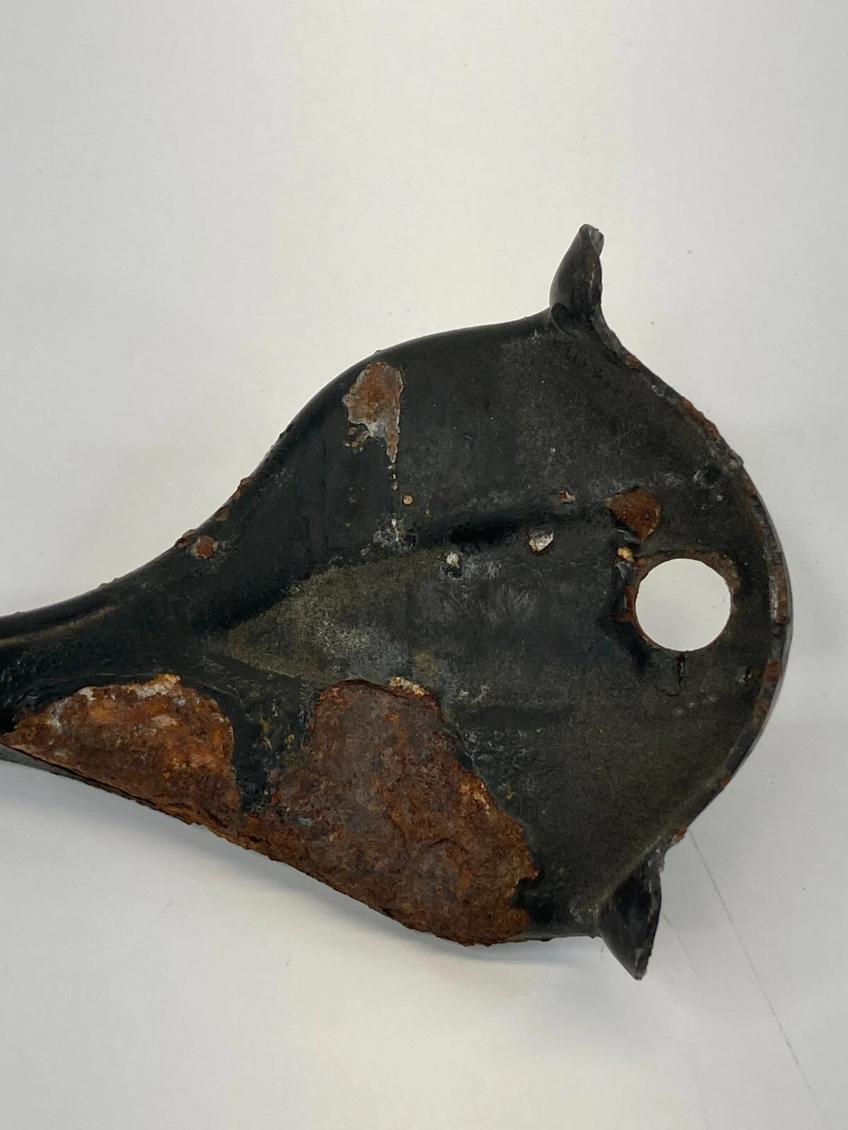 2001-2012 FORD ESCAPE BATTERY HOLDER HOLD DOWN BOLT BRACKET SUPPORT OEM