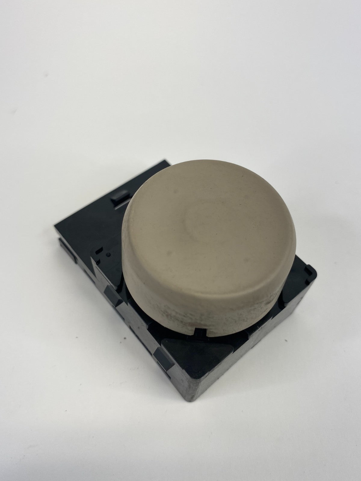 2011-2017 Buick Regal Front Right Passenger Side Seat Lumbar Control Switch OEM