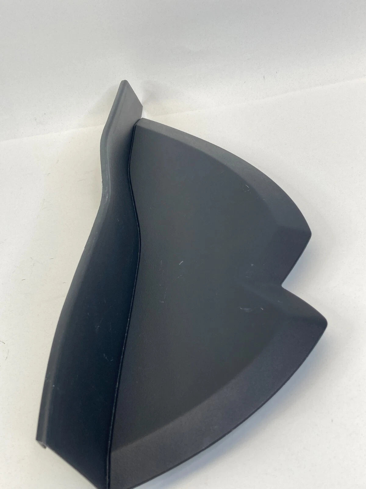 2007-2013 MITSUBISHI OUTLANDER DASH INSTRUMENT PANEL RIGHT END CAP COVER TRIM