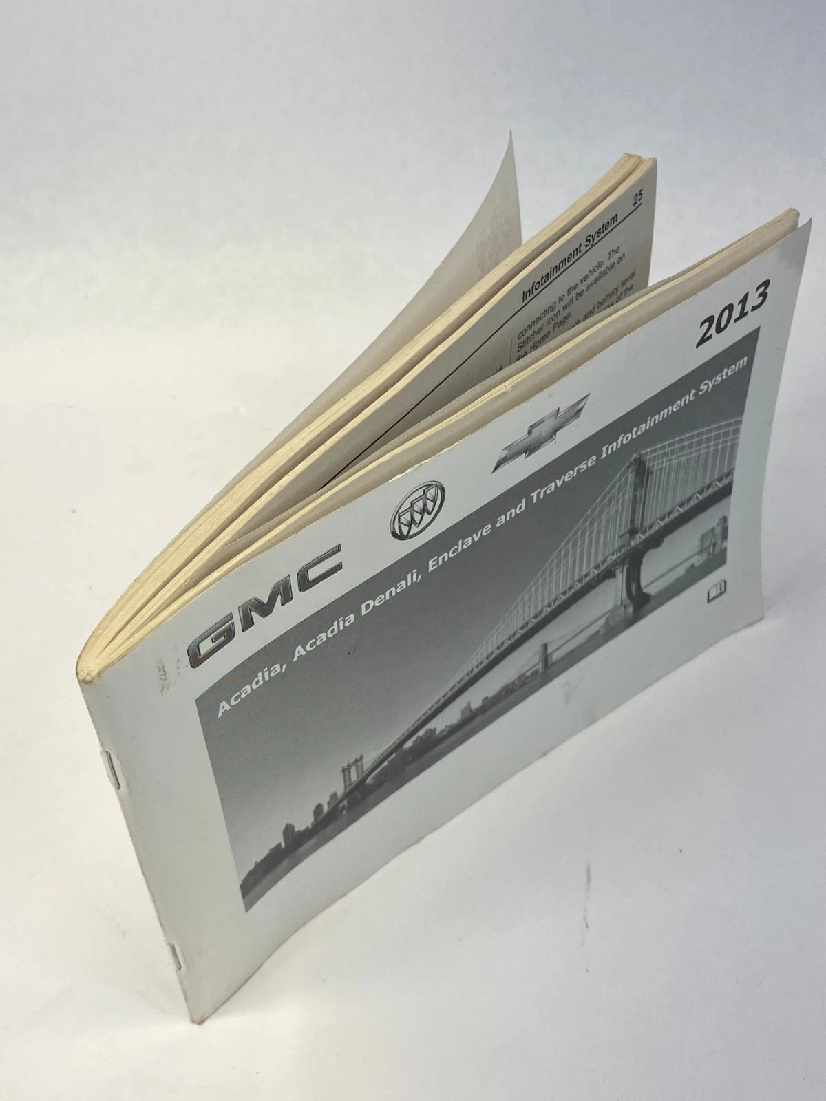2013 CHEVROLET TRAVERSE OWNERS MANUAL WITH INFOTAINMENT SYSTEM GUIDE BOOK OEM