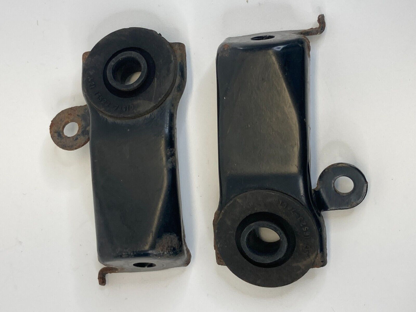 1999-2003 Lexus RX300 Upper Mount Radiator Support Bracket Pair Set 16523-74010