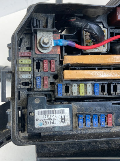 2008-2010 TOYOTA HIGHLANDER 3.5L V6 A/T ENGINE FUSE RELAY BOX COMPARTMENT OEM