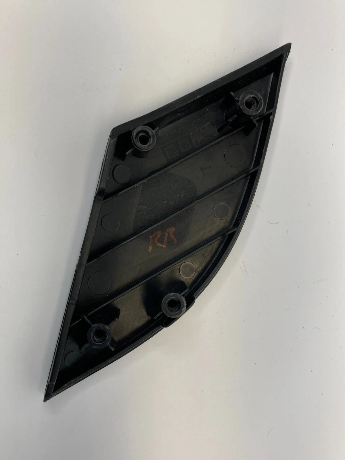 2012-2015 CHEVROLET CAPTIVA SPORT REAR RIGHT DOOR AUDIO TWEETER COVER 96627976