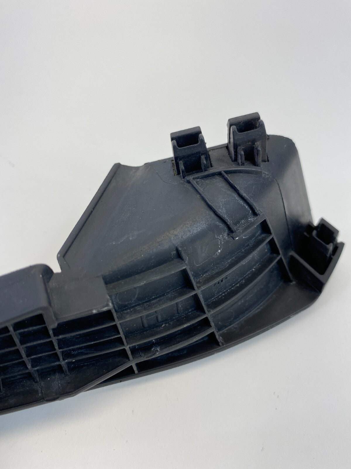 2013-2016 Hyundai Elantra GT Front Left Windshield Cowl Panel Cover Top Trim OEM