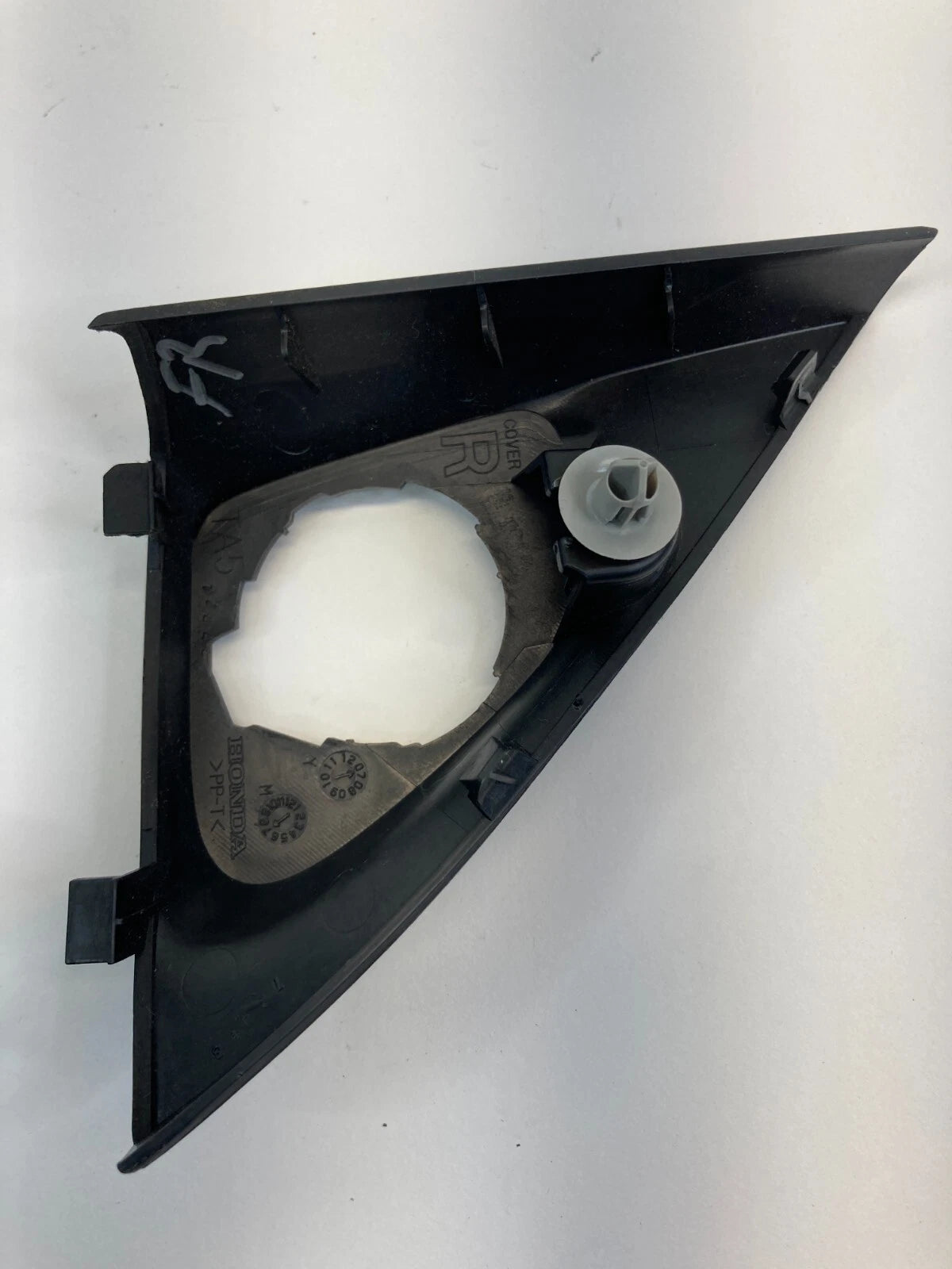 08-12 HONDA ACCORD SEDAN FRONT RIGHT SIDE INNER DOOR MIRROR CORNER COVER TRIM