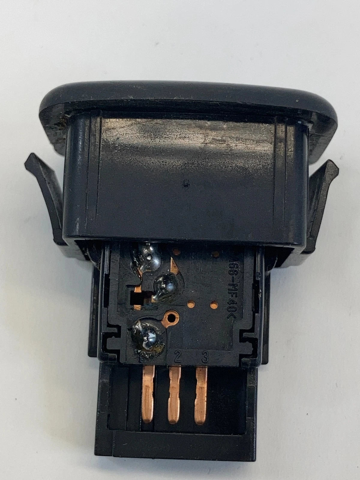 2003-2011 SAAB 9-3 93 SEDAN TRUNK LID LOCK OPEN RELEASE BUTTON SWITCH 12787917