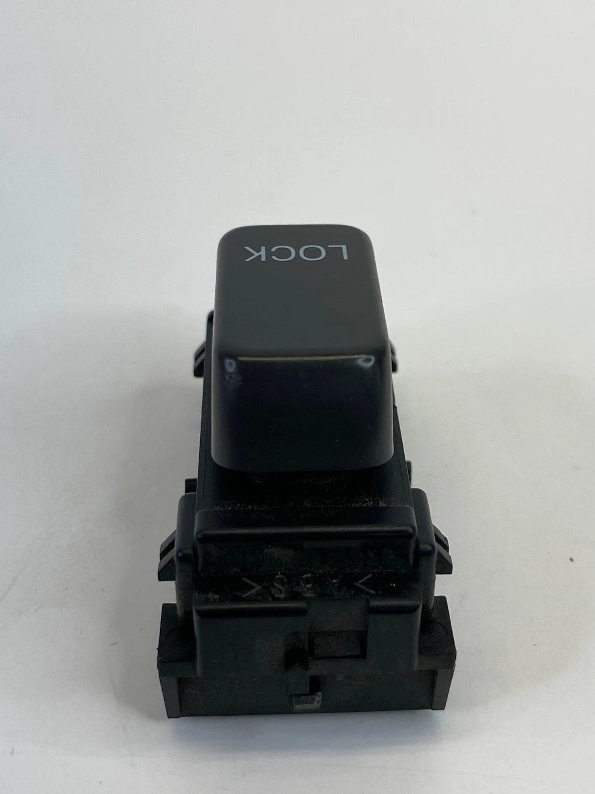 2000-2005 CADILLAC DEVILLE REAR RIGHT SIDE DOOR LOCK SWITCH ASSY 25664000 OEM