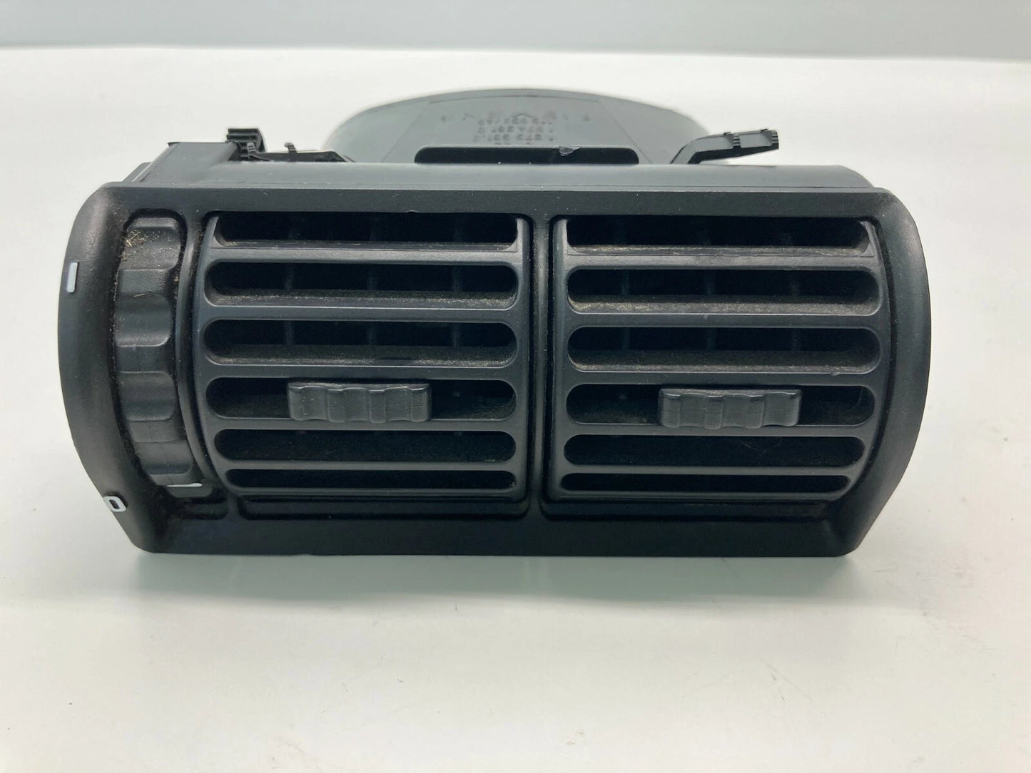 88-95 BMW 5-SERIES 7-SERIES REAR CENTER CONSOLE A/C HEATER AIR VENT 64221375561