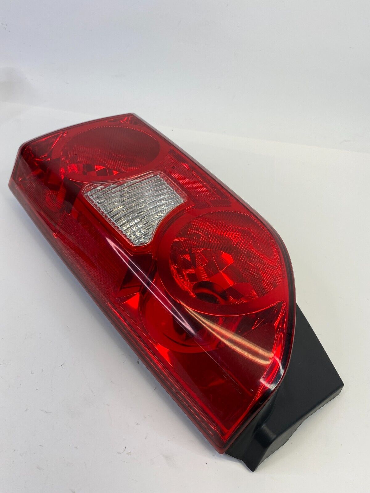 2005-2015 Nissan Xterra Rear Right Passenger Side Tail Light Taillight OEM