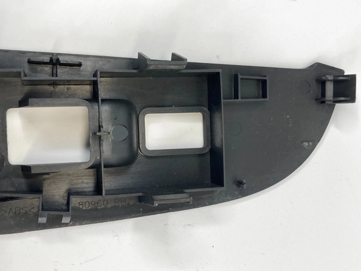2007-2011 NISSAN ALTIMA FRONT RH PASSENGER DOOR WINDOW SWITCH COVER BEZEL OEM