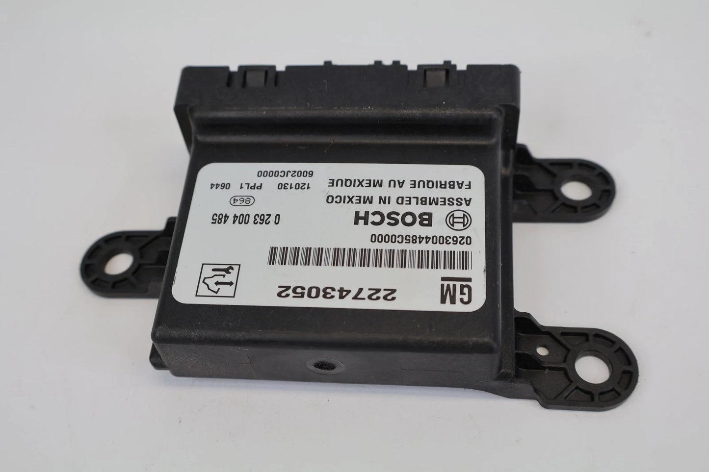 12-17 CHEVROLET TRAVERSE REAR PARK ASSIST PARKING CONTROL MODULE OEM 22743052