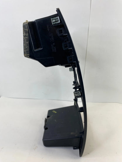 2005-2007 CHRYSLER 300 DASH RADIO BEZEL W/ AIR VENTS PANEL & CLOCK 04602385AC