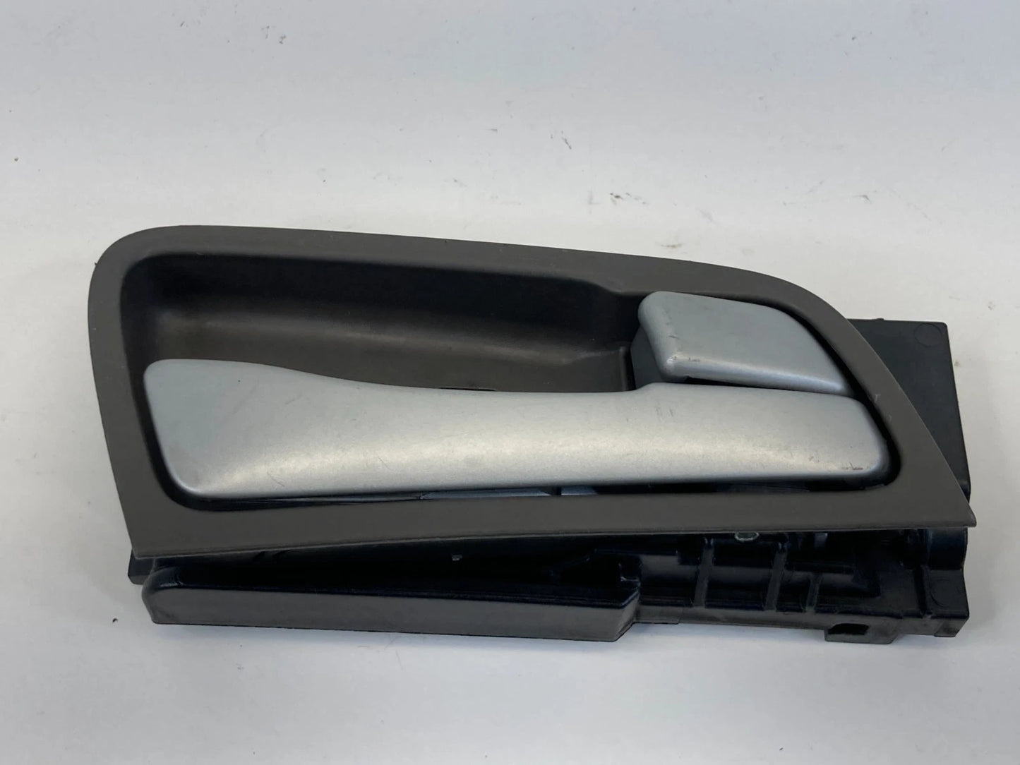 2012-2017 HYUNDAI ACCENT FRONT RIGHT SIDE INSIDE INTERIOR DOOR HANDLE 82623RB000