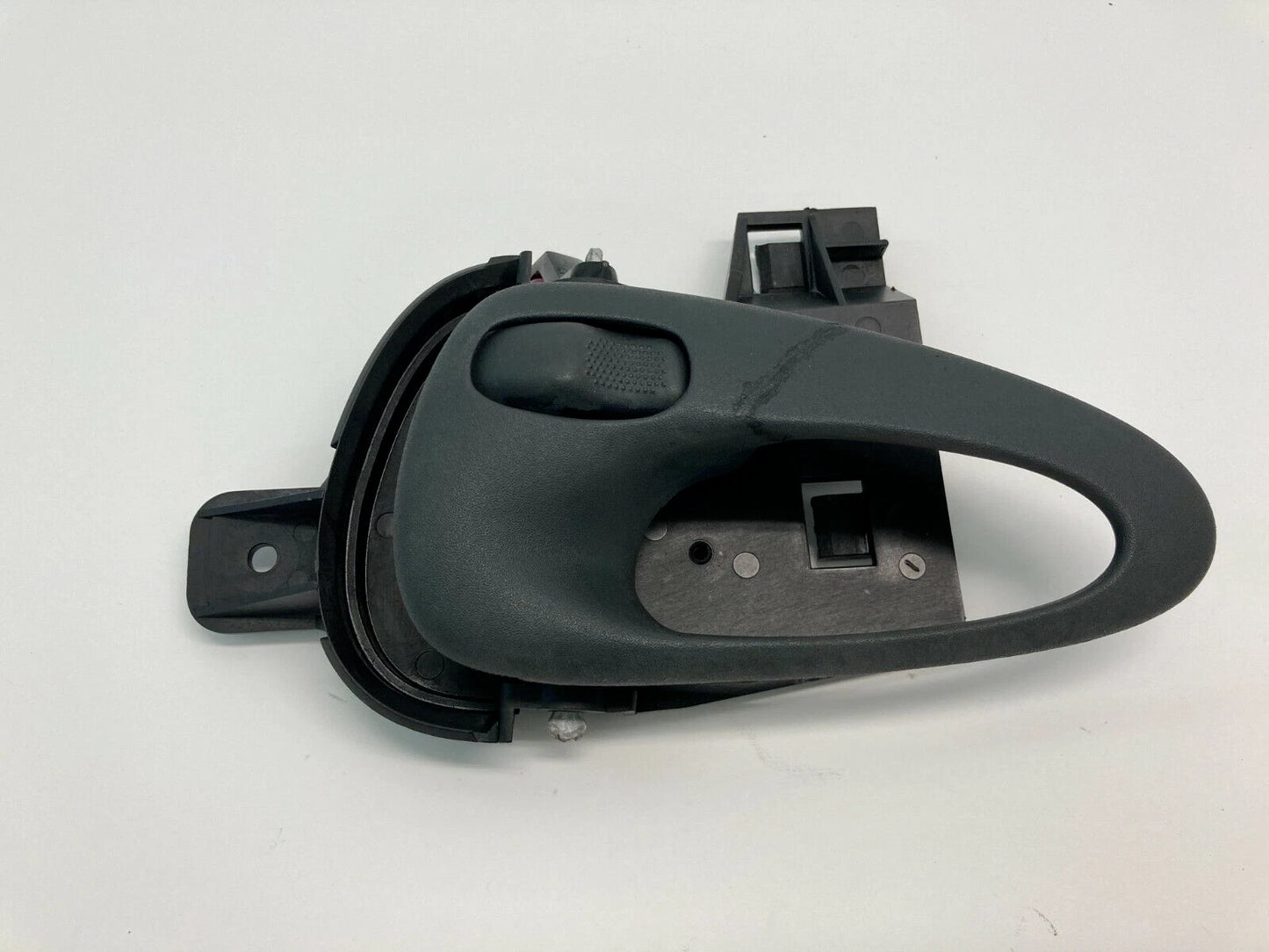 1999-2005 PONTIAC GRAND AM FRONT RIGHT PASSENGER INTERIOR INNER DOOR HANDLE OEM