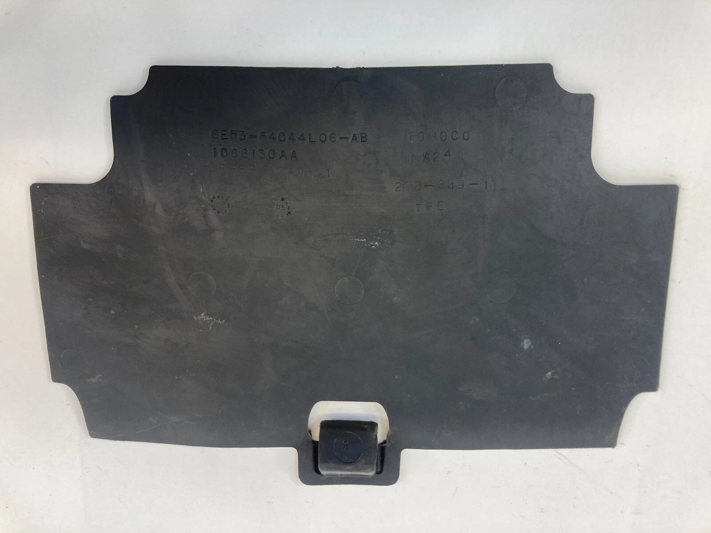 06-09 FORD FUSION CENTER DASH TOP RUBBER INSERT MAT LINER 6E5354044L06AB OEM