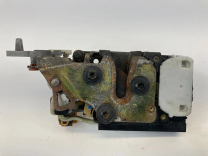 03-06 AVALANCHE 1500 TAHOE REAR RIGHT BACK SIDE DOOR LOCK LATCH ASSY 16872414