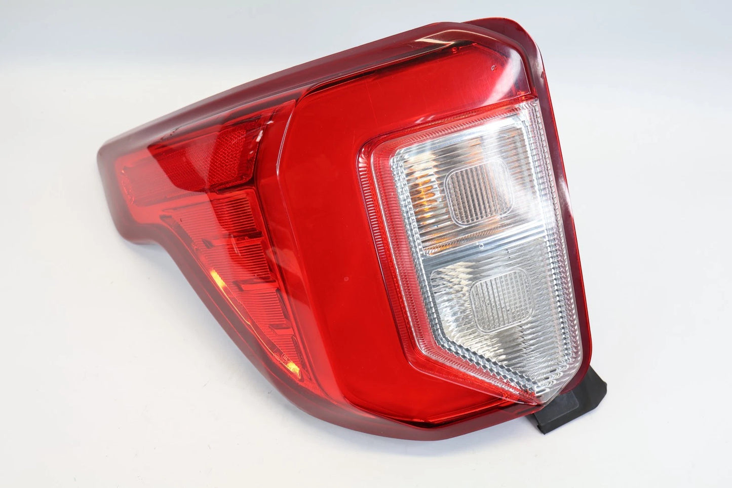 2020-2024 FORD EXPLORER REAR LEFT LH SIDE OUTER TAIL LIGHT HALOGEN LAMP OEM