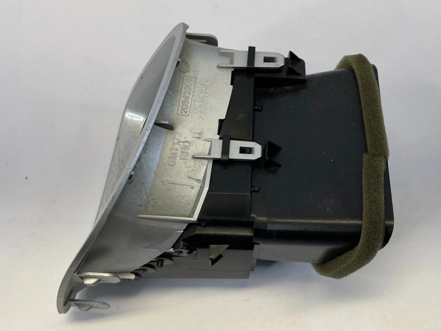 2010-2017 CHEVROLET EQUINOX RIGHT SIDE DASH AIR VENT OUTLET GRAY 20862308 OEM