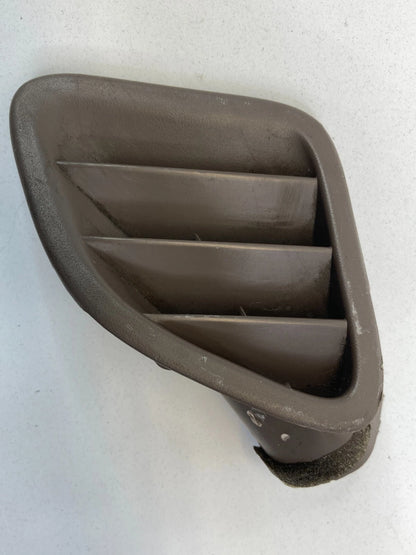 1997-2001 TOYOTA CAMRY CE SEDAN INSTRUMENT PANEL DEFROSTER GRILLE 55962-AA010