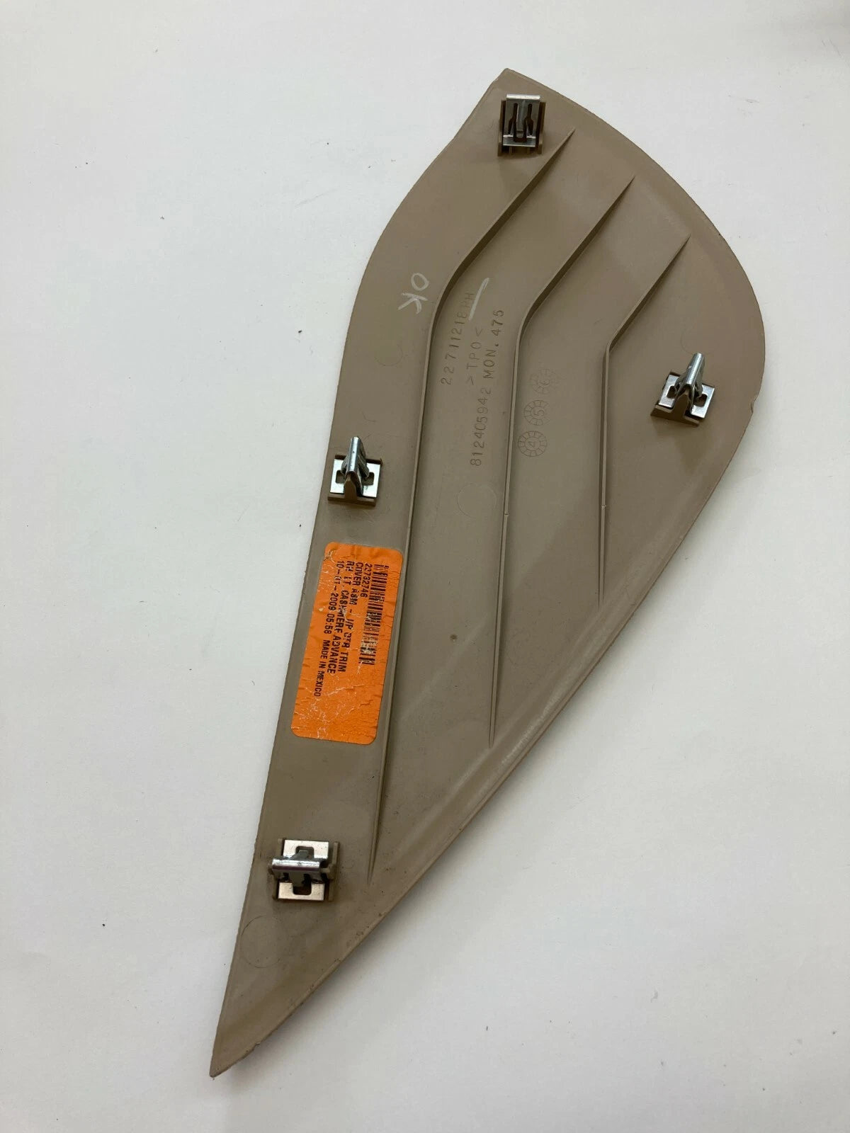 2006-2011 CHEVROLET HHR FRONT RIGHT PASSENGER SIDE DASHBOARD END CAP COVER TRIM