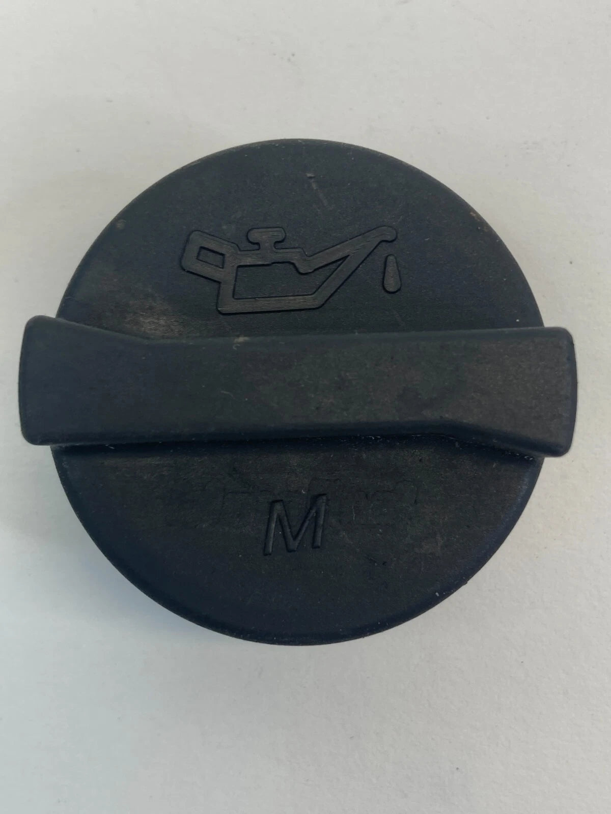 2004-2012 MAZDA 3 MAZDA3 2.0L ENGINE OIL FILLER RESERVOIR CAP COVER LID OEM