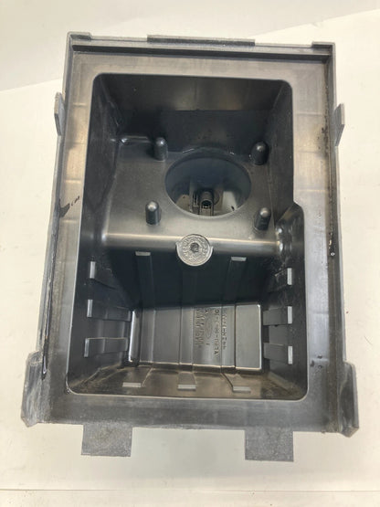 2001-2004 FORD ESCAPE 3.0L V6 AIR CLEANER BOX COVER W/ MASS SENSOR YL8U-9643-BC