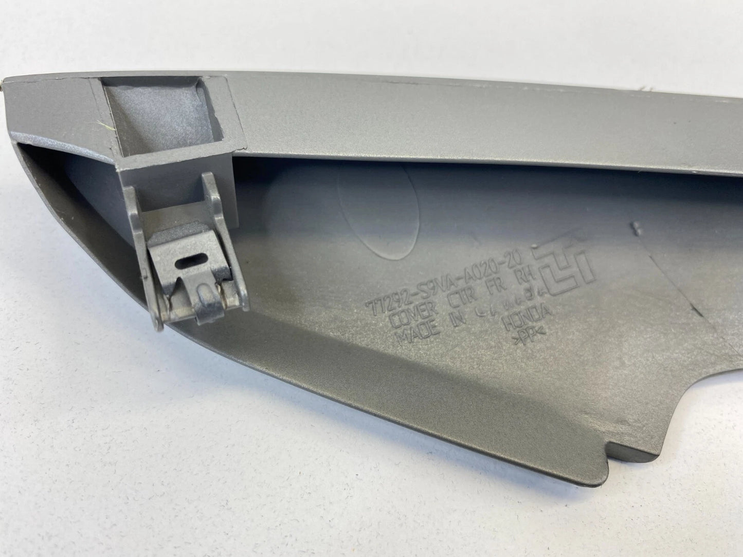 2003-2005 HONDA PILOT FRONT RIGHT PASSENGER SIDE CENTER CONSOLE TRIM BEZEL OEM