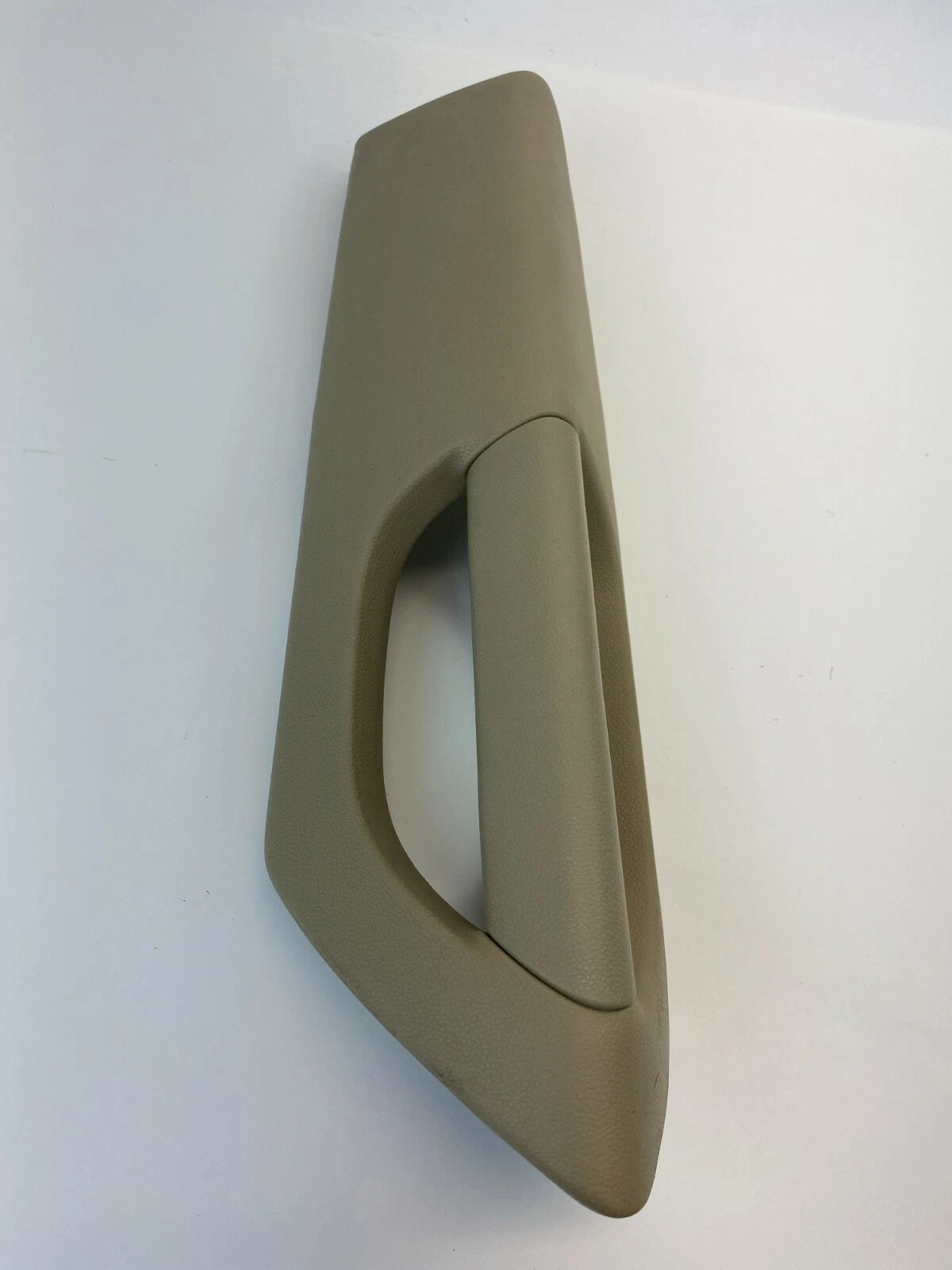 2004-2009 MAZDA 3 MAZDA3 FRONT LEFT DRIVER SIDE DOOR ARM REST GRIP HANDLE COVER